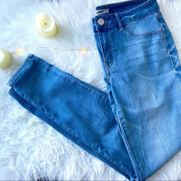 refuge | Jeans | Refuge Size 6 Jeans 
